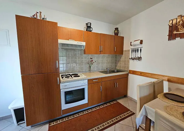 Apartment In 27343