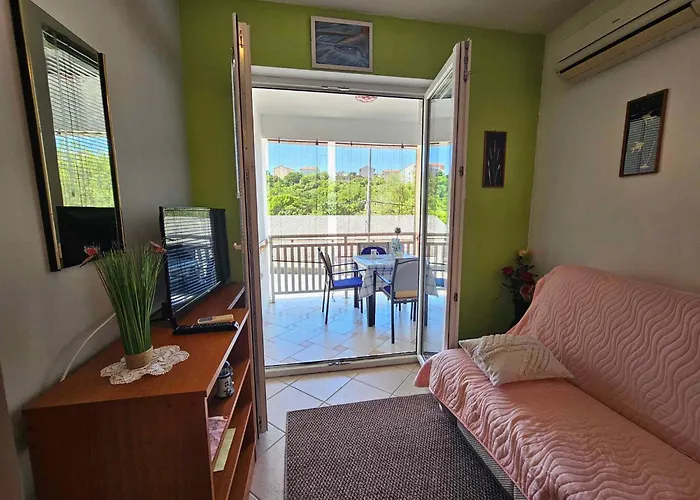 In 27343 Apartment